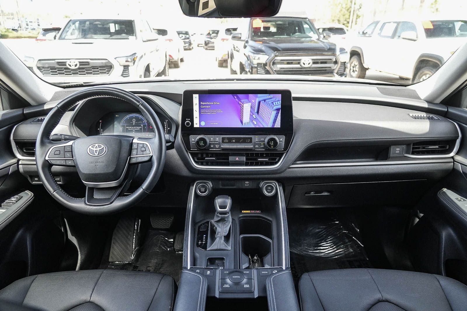 Certified 2024 Toyota Grand Highlander AWD image 12