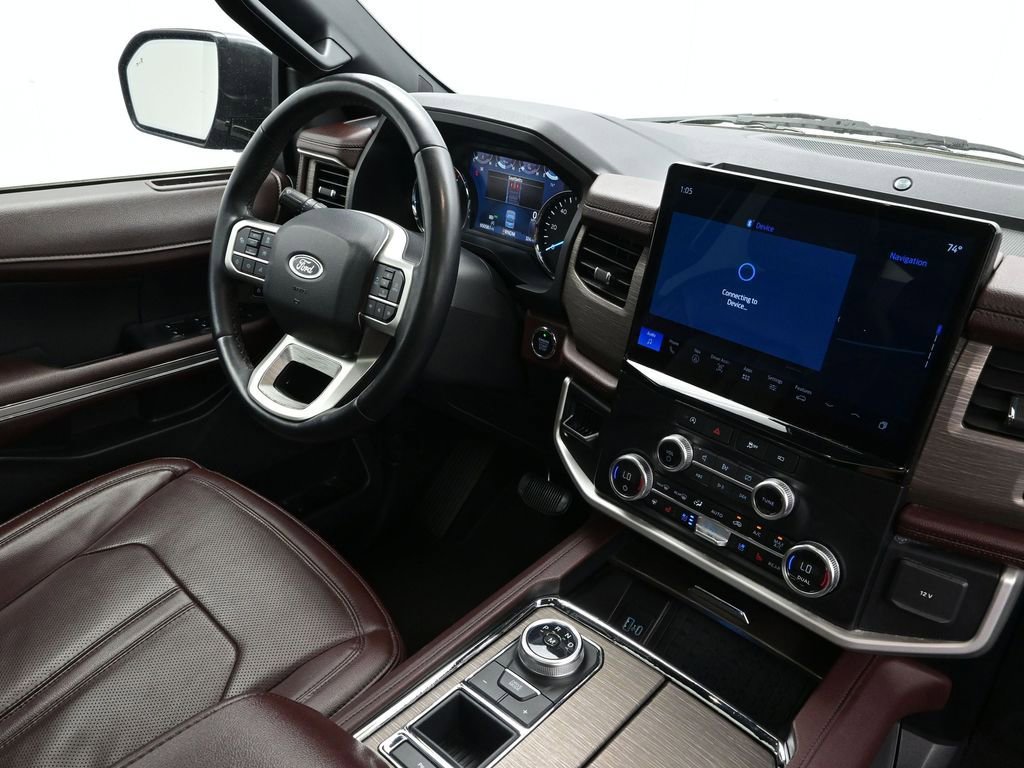 Used 2024 Ford Expedition Limited image 16