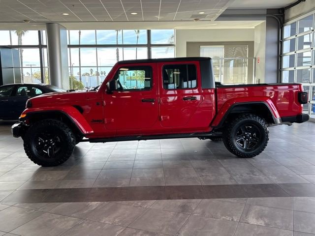 Used 2023 Jeep Gladiator Sport image 13