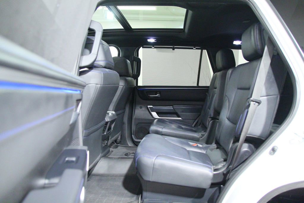 Used 2024 Toyota Sequoia Platinum AWD/4WD image 28
