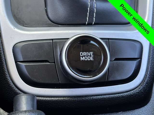 Used 2023 Hyundai Venue SEL FWD image 20