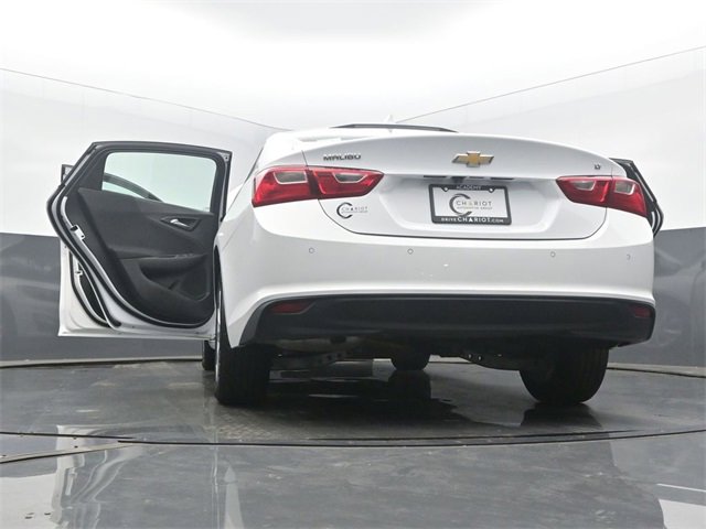 Used 2025 Chevrolet Malibu LT image 60