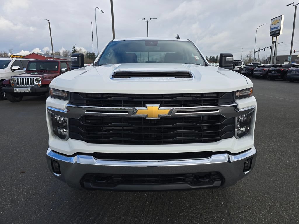 Used 2025 Chevrolet Silverado 2500 LT w/ Convenience Package AWD/4WD image 8