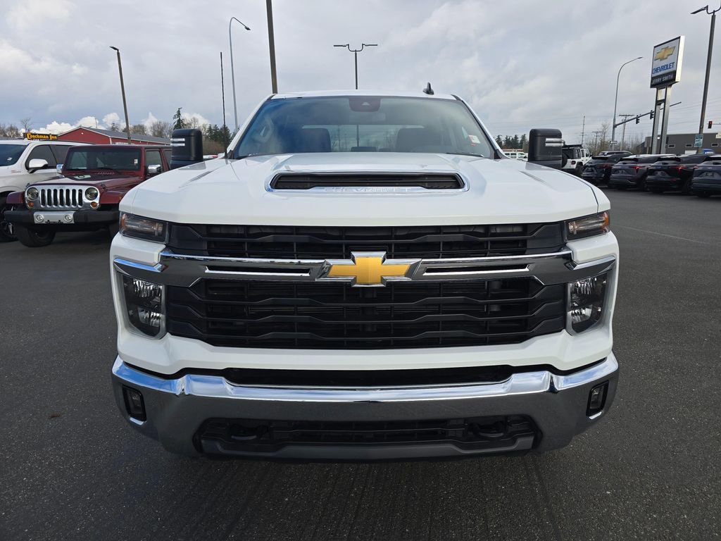 Used 2025 Chevrolet Silverado 2500 LT w/ Convenience Package AWD/4WD image 8