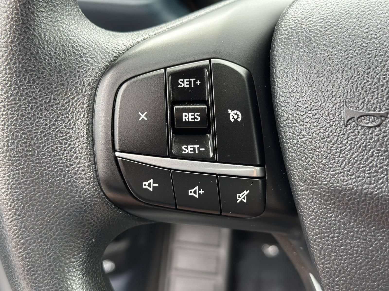Used 2025 Ford Maverick XL FWD image 17