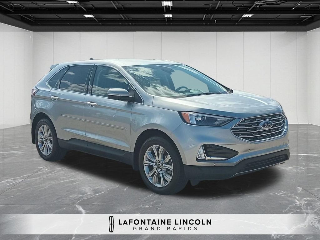 Used 2023 Ford Edge Titanium AWD/4WD image 9