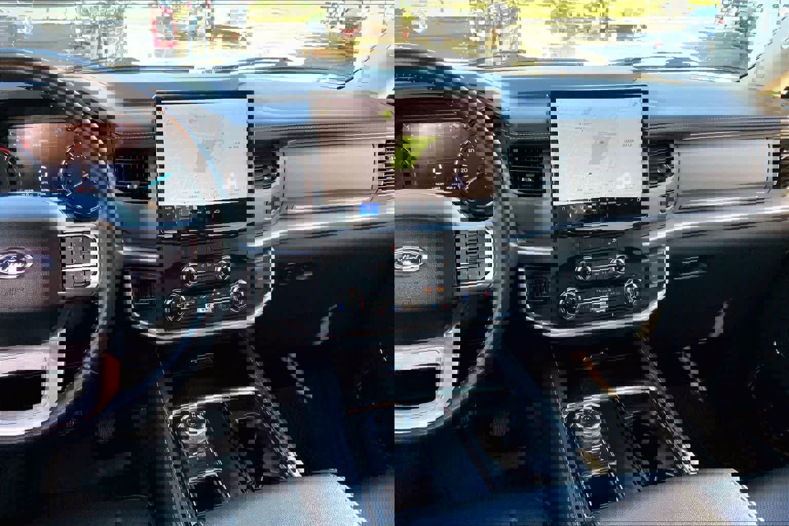 Certified 2023 Ford Expedition Max XLT image 7