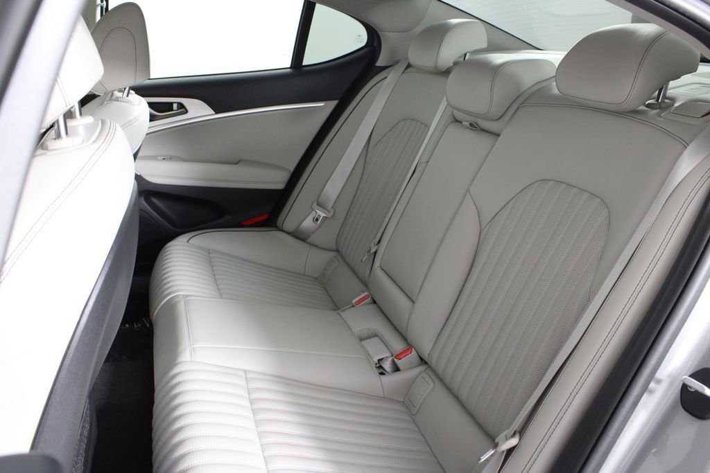 Used 2020 Genesis G70 2.0T w/ Elite Package image 20