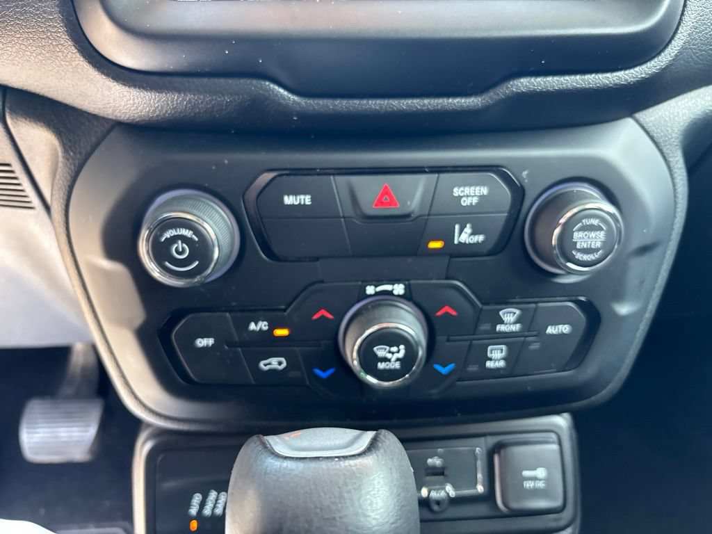 Used 2021 Jeep Renegade Limited AWD/4WD image 21