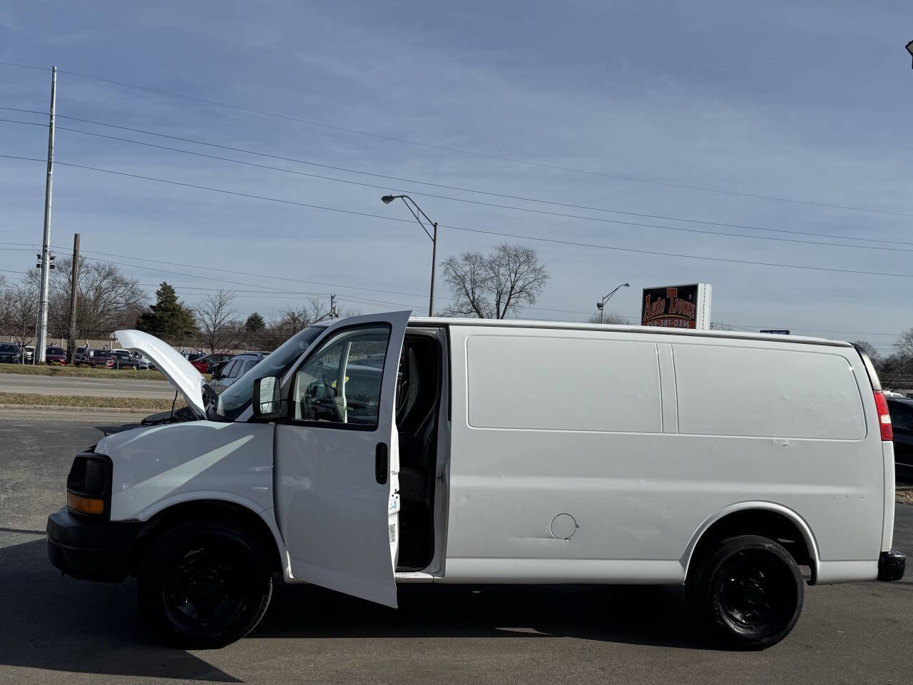 Used 2012 Chevrolet Express 2500 2500 3dr Cargo Van w/ 1WT image 19