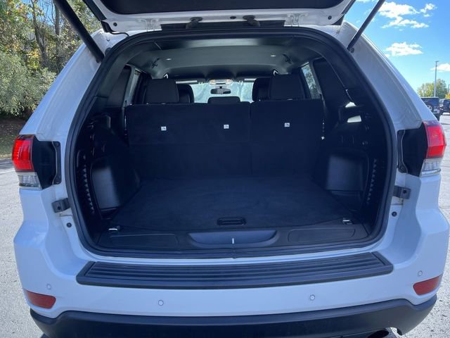 Used 2021 Jeep Grand Cherokee Laredo image 25