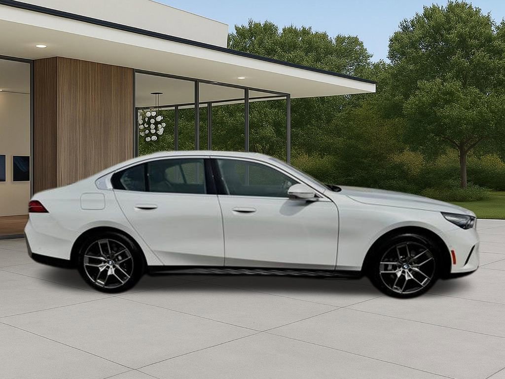 Used 2026 BMW 530i w/ Premium Package RWD image 7