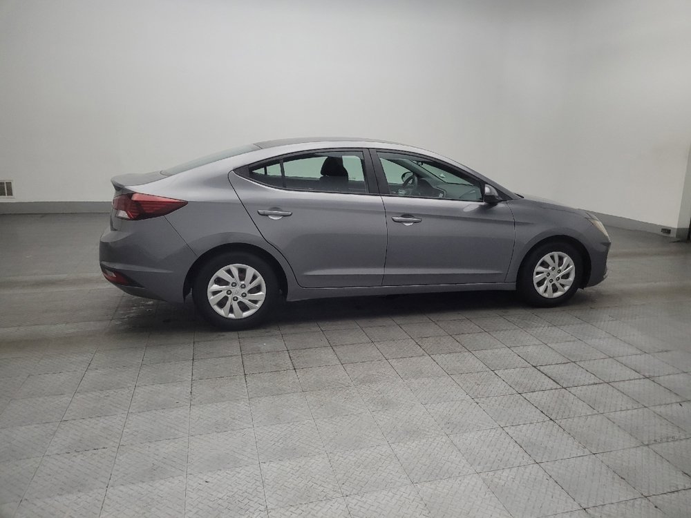 Used 2019 Hyundai Elantra SE w/ Cargo Package FWD image 10