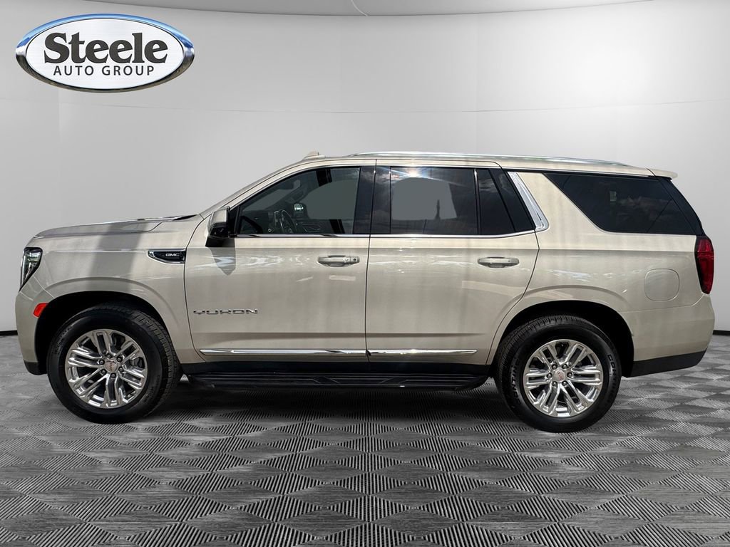 Used 2022 GMC Yukon SLT w/ SLT Premium Package AWD/4WD image 2