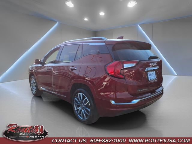 Used 2024 GMC Terrain Denali w/ Denali Premium Package image 6