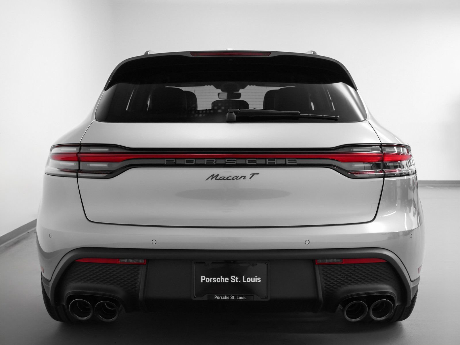 New 2025 Porsche Macan Turbo image 10