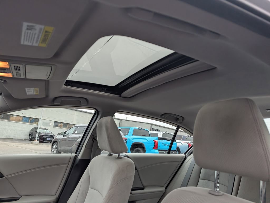 Used 2016 Honda Accord EX image 22