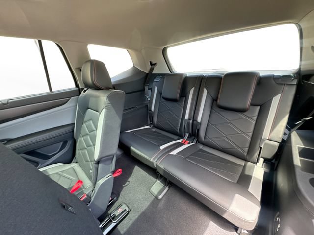 New 2026 Volkswagen Atlas Peak Edition AWD/4WD image 26