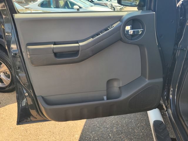 Used 2014 Nissan Xterra X AWD/4WD image 16