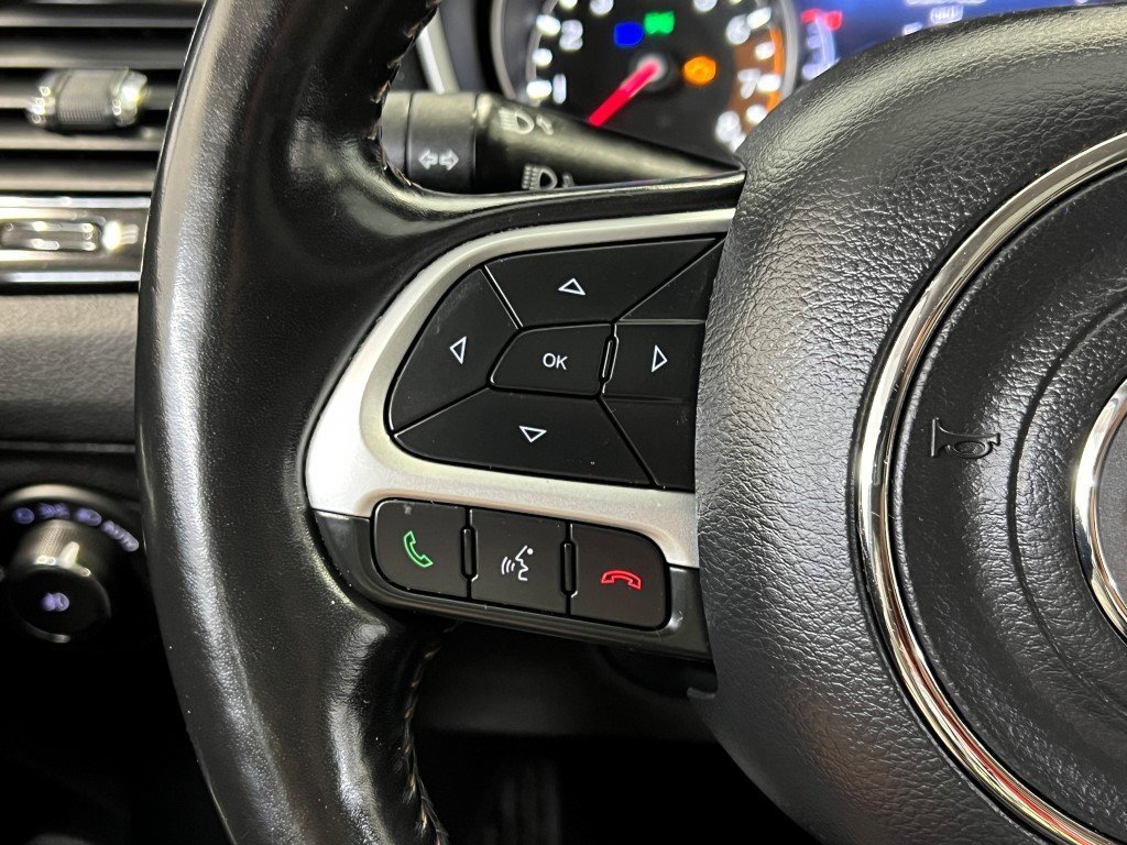 Certified 2020 Jeep Compass Limited image 33