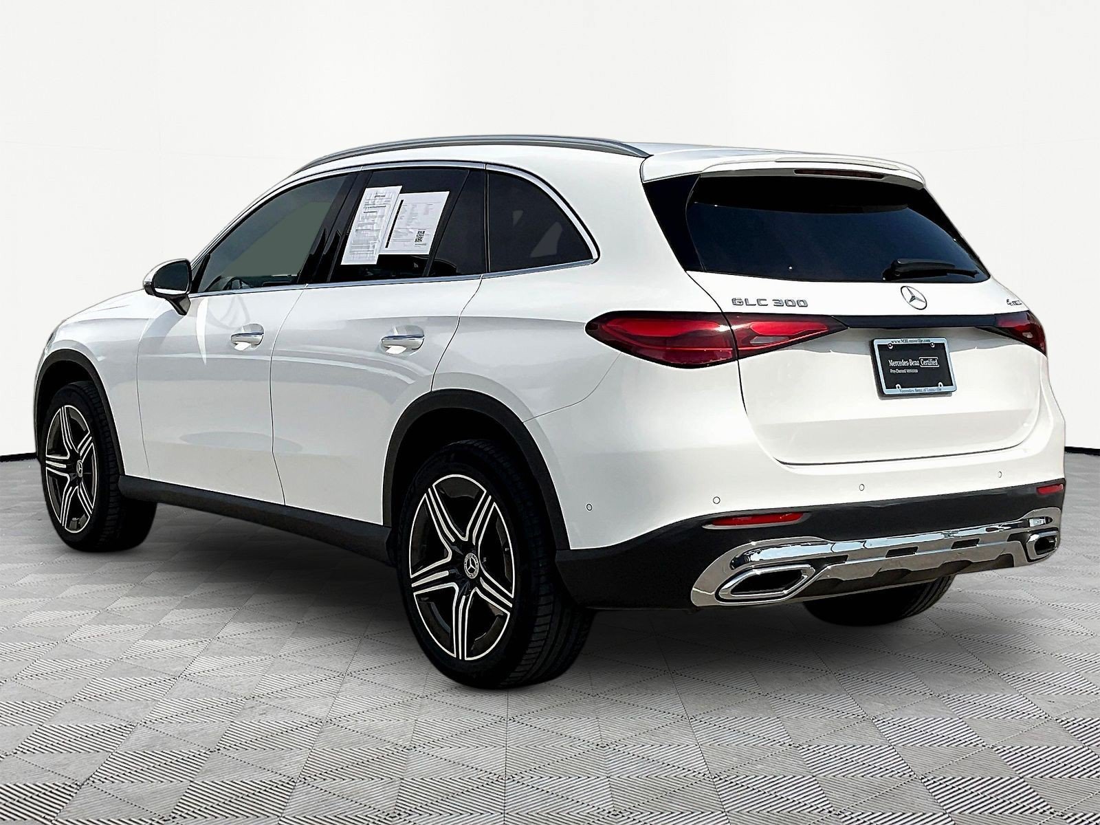 Certified 2026 Mercedes-Benz GLC 300 4MATIC image 4