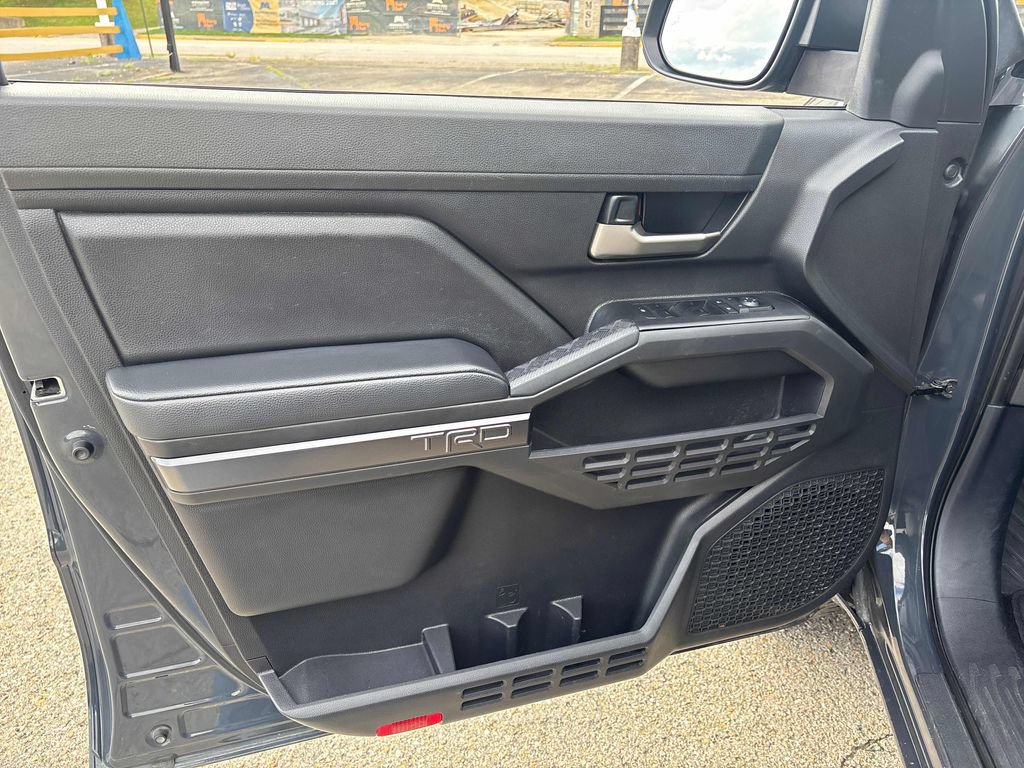 Used 2024 Toyota Tacoma TRD Off-Road AWD/4WD image 9