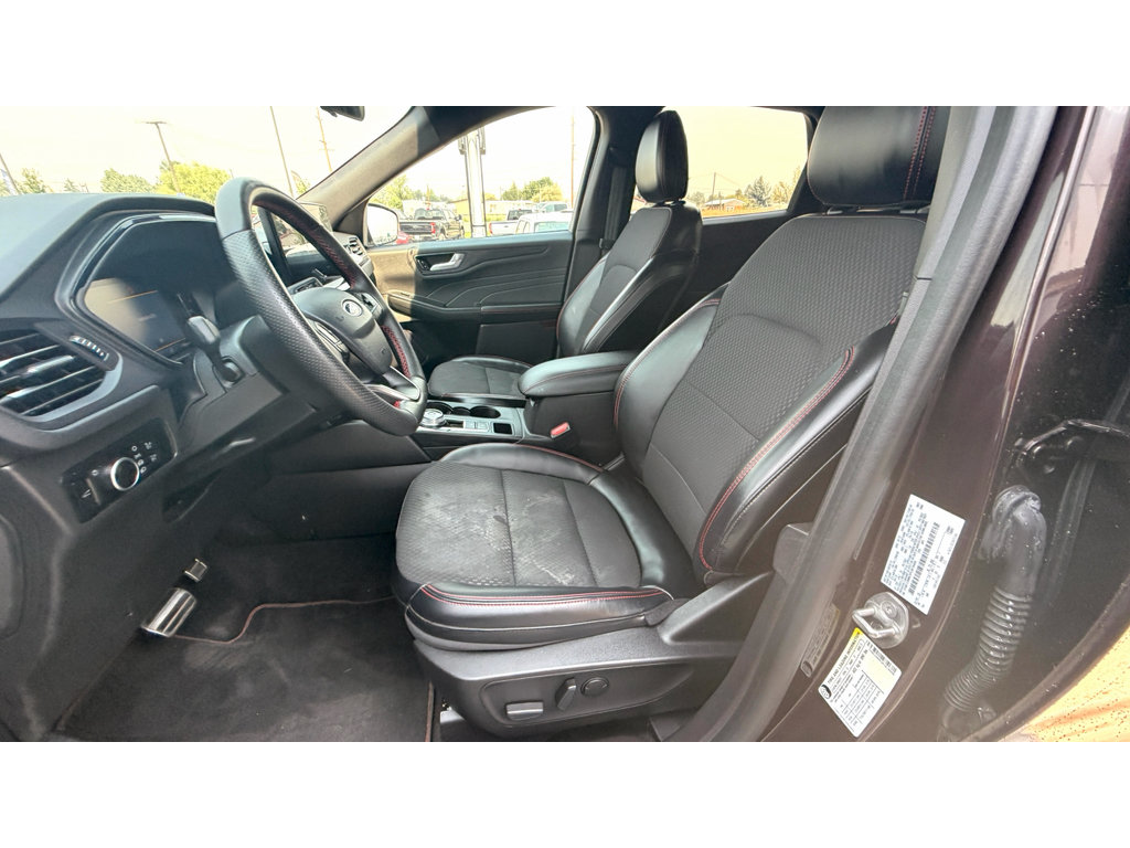 Used 2023 Ford Escape ST-Line w/ Tech Pack #1 AWD/4WD image 17