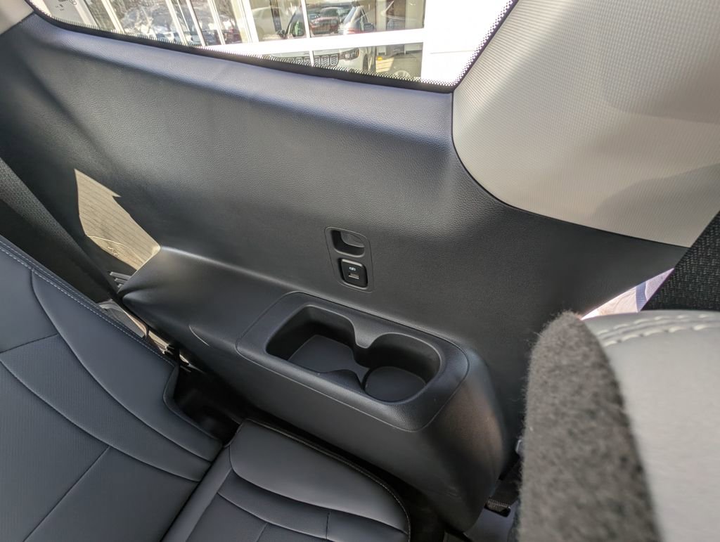 Used 2021 Buick Enclave Essence w/ Sound and Sites Package image 40