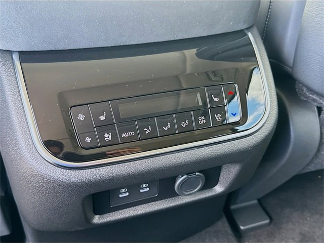 New 2026 INFINITI QX80 Luxe w/ Cargo Package image 19