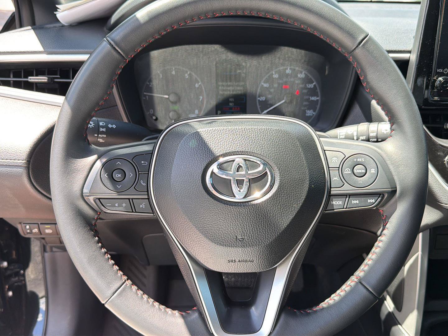 Used 2025 Toyota Corolla Cross AWD Hybrid image 19