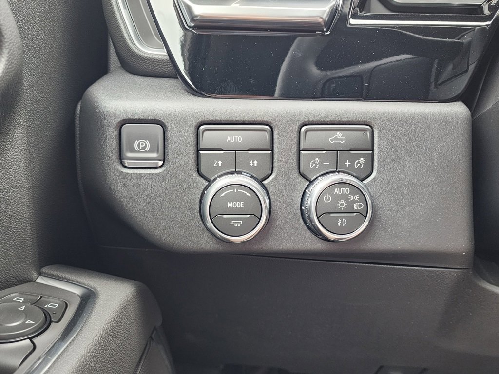 New 2026 GMC Sierra 1500 Elevation image 19