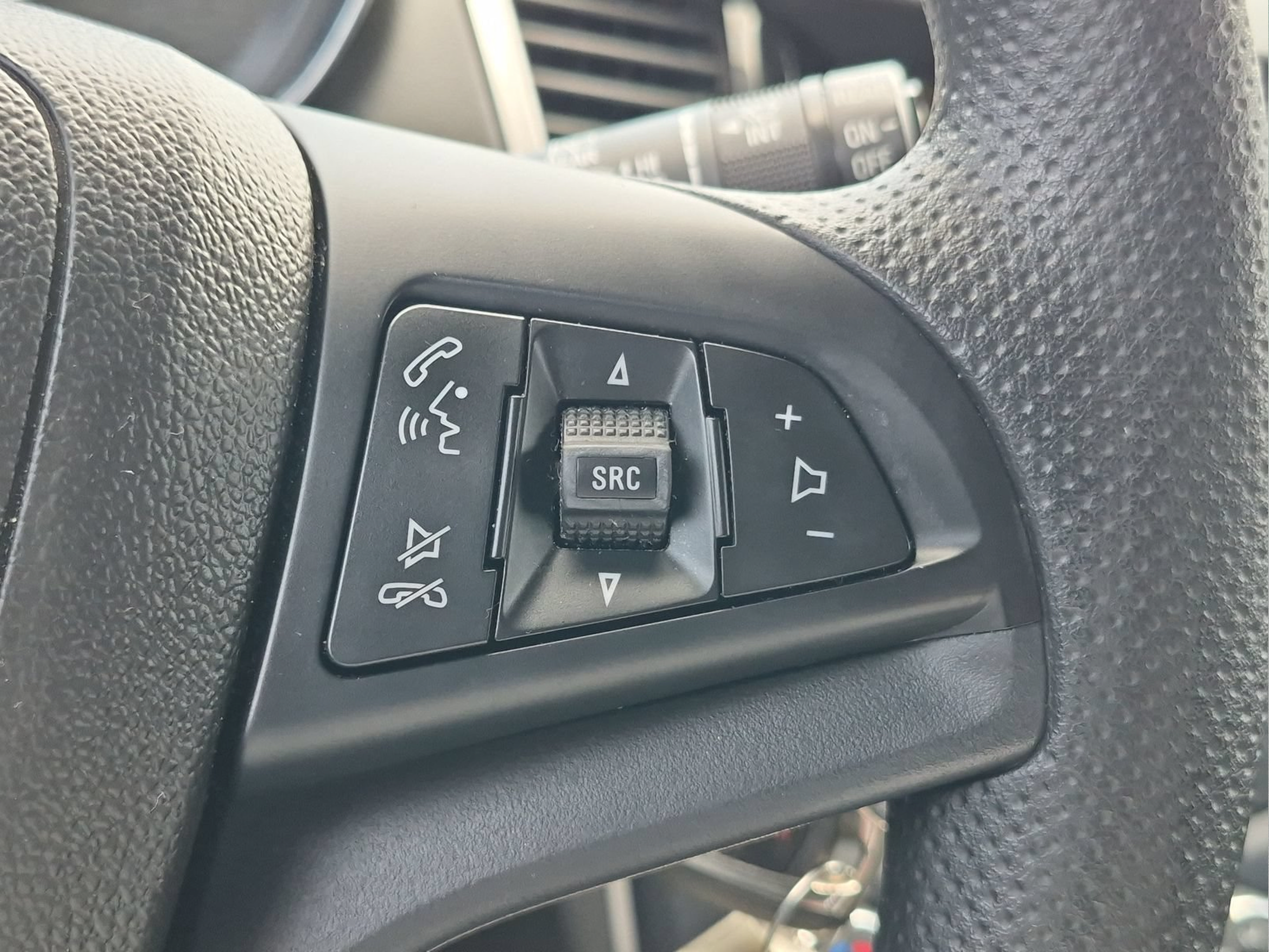 Used 2019 Chevrolet Trax LS FWD image 10