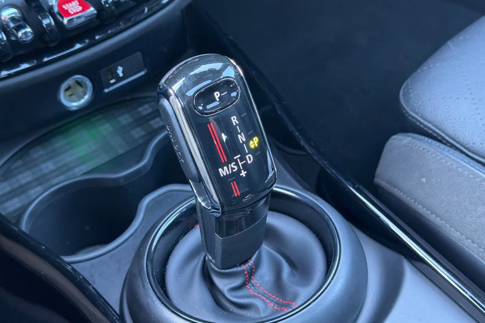 Used 2021 MINI Cooper Clubman S w/ Driver Assistance Package image 27