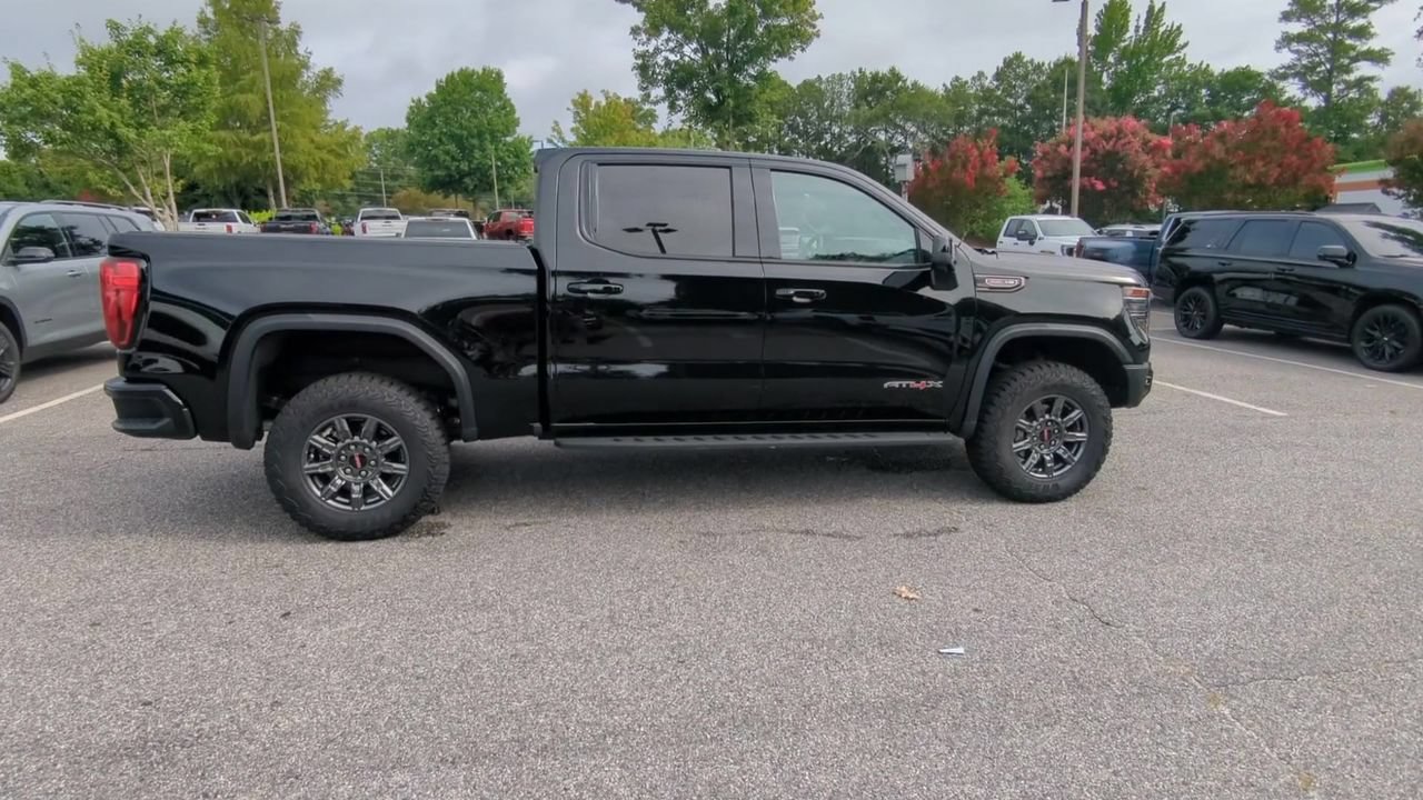 Used 2026 GMC Sierra 1500 AT4X AWD/4WD image 9