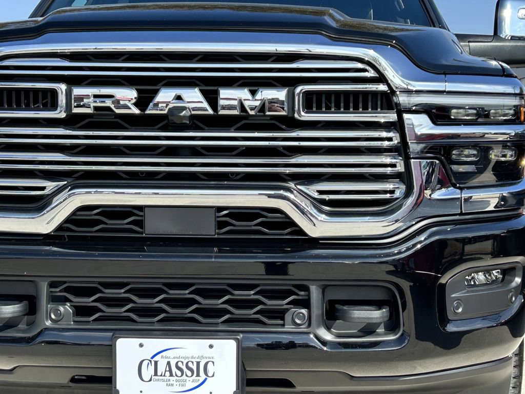 Used 2026 RAM 2500 Laramie AWD/4WD image 10