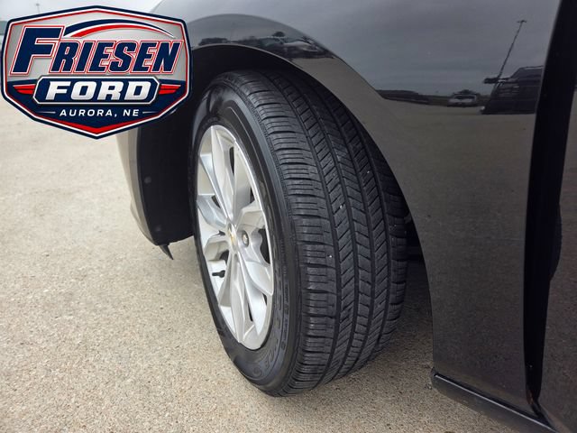 Used 2025 Chevrolet Malibu LT FWD image 9