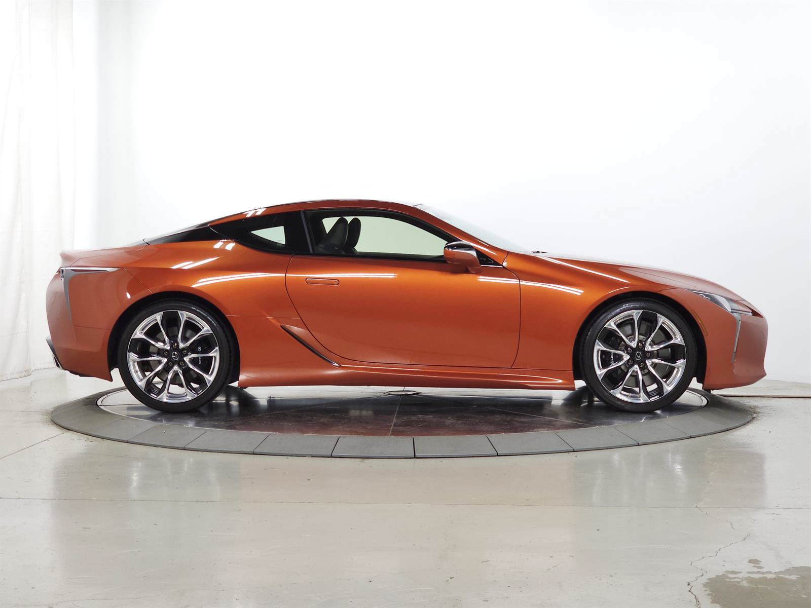 Certified 2022 Lexus LC 500 Coupe w/ Sport Package RWD image 11