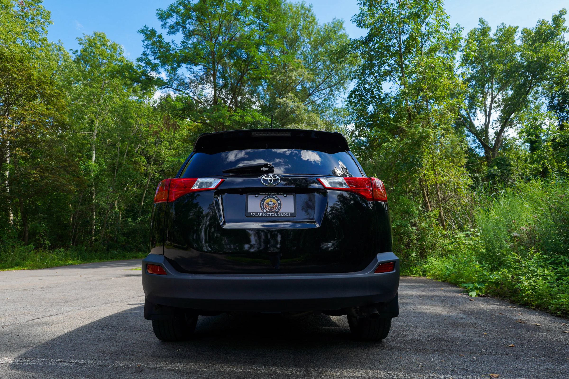 Used 2015 Toyota RAV4 Limited AWD/4WD image 10
