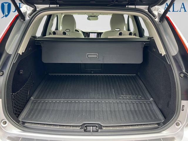 Certified 2023 Volvo XC60 T8 Plus w/ Protection Package Premier AWD/4WD image 12
