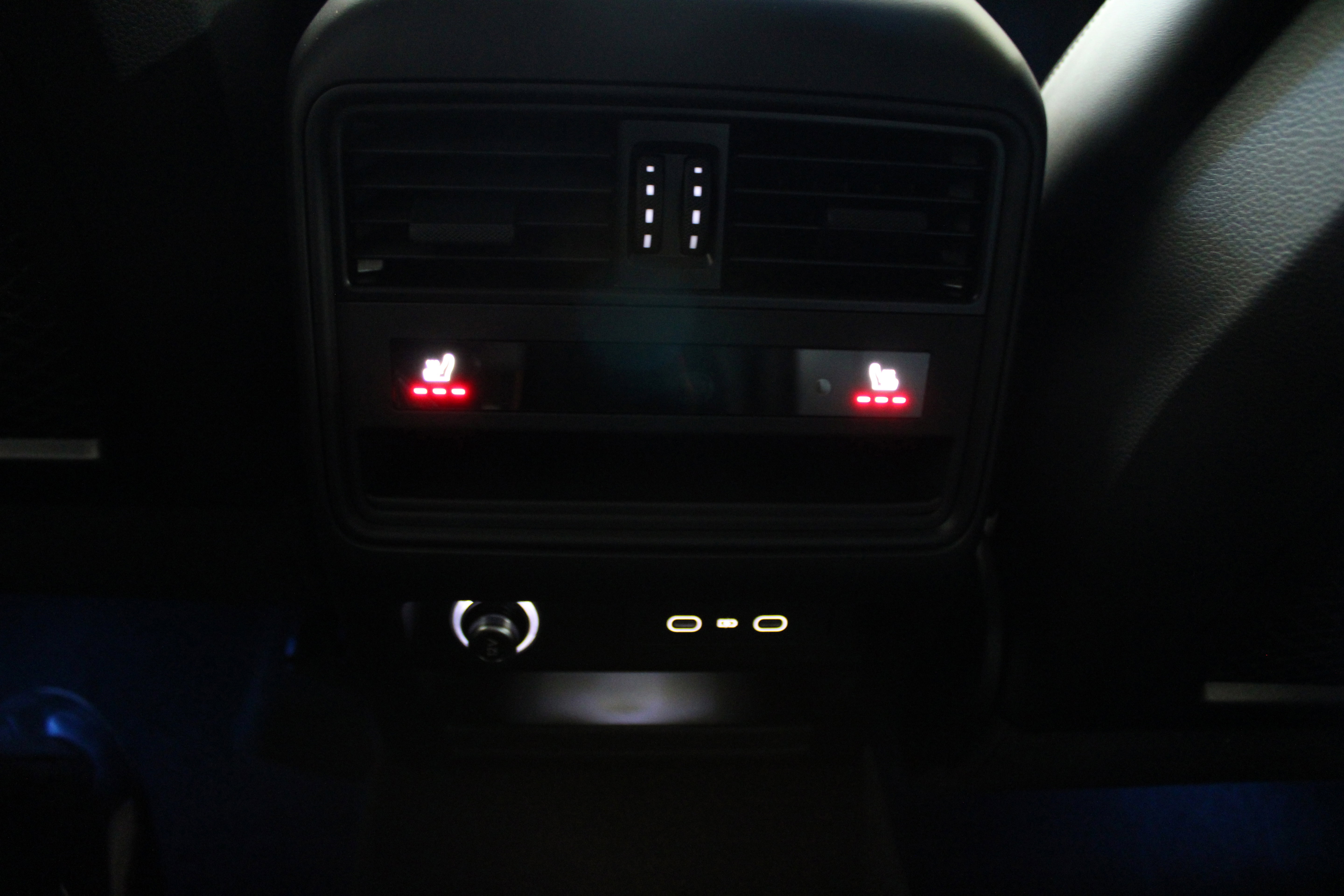 New 2026 Porsche Cayenne GTS image 33
