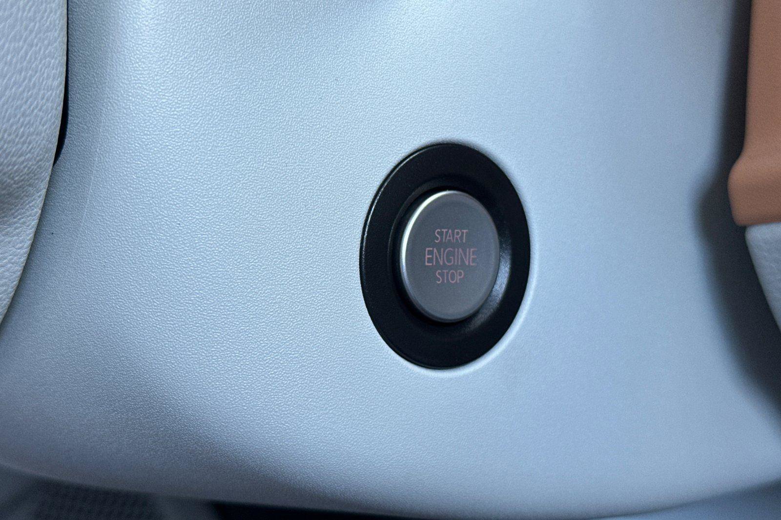 New 2025 Volkswagen ID. Buzz 1st Edition image 23