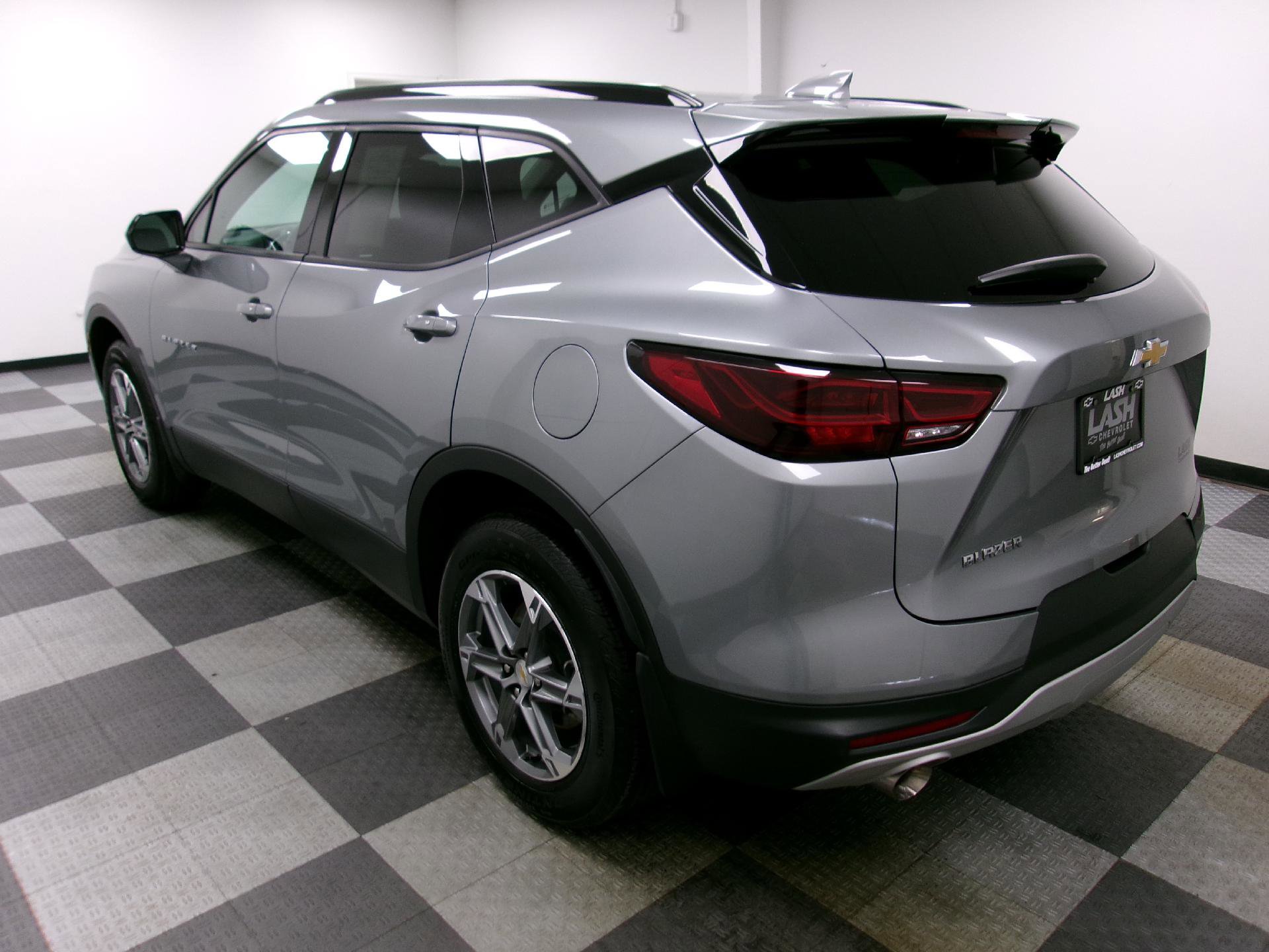 Certified 2023 Chevrolet Blazer LT w/ Convenience Package image 2