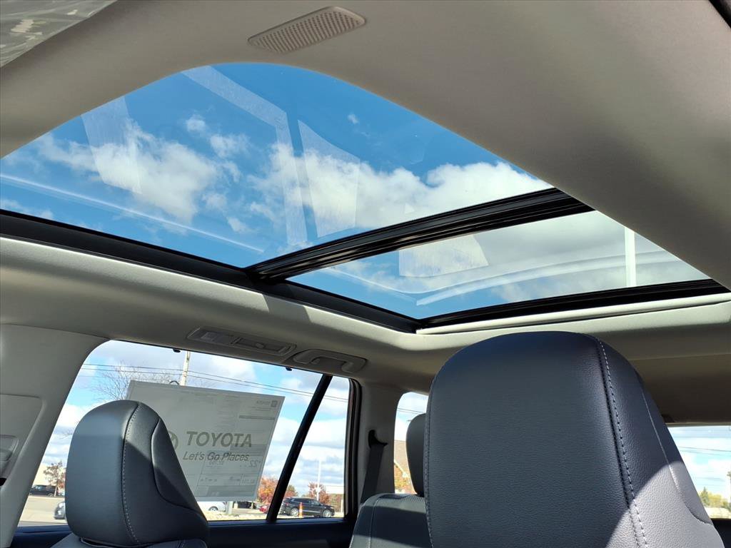 New 2026 Toyota Grand Highlander Limited image 5