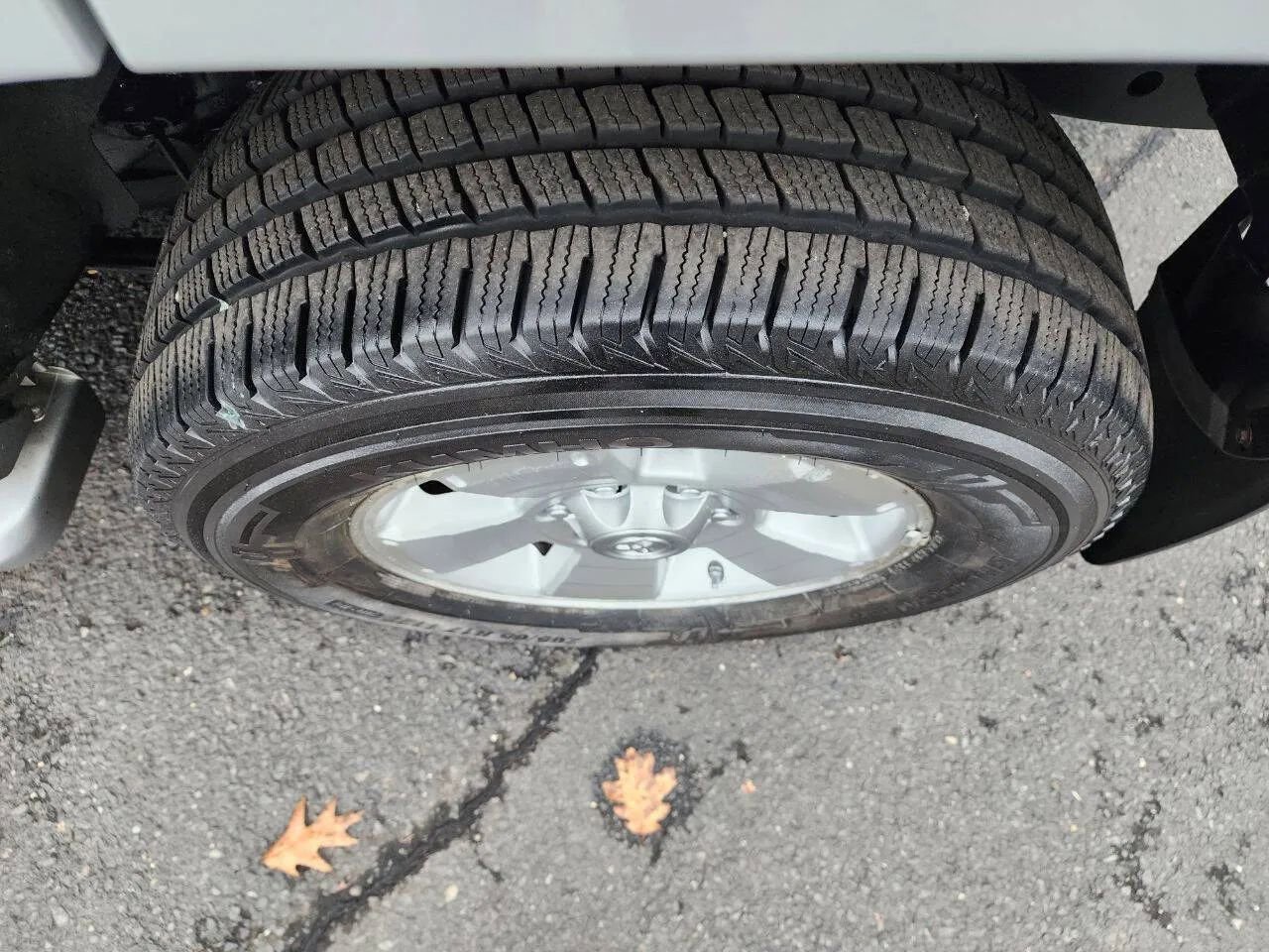 Used 2004 Toyota 4Runner Limited image 18