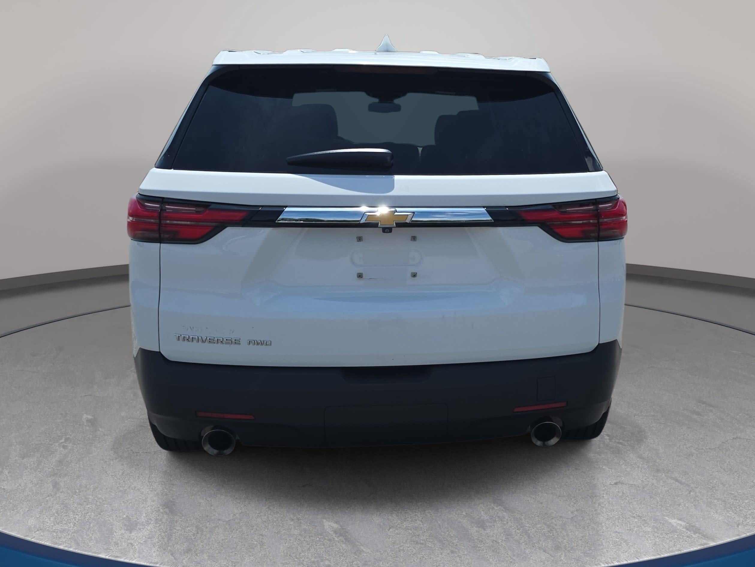 Used 2023 Chevrolet Traverse LS AWD/4WD image 6