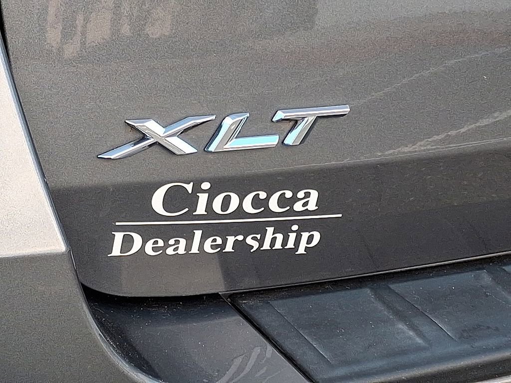 Used 2022 Ford Explorer XLT w/ Equipment Group 202A image 31