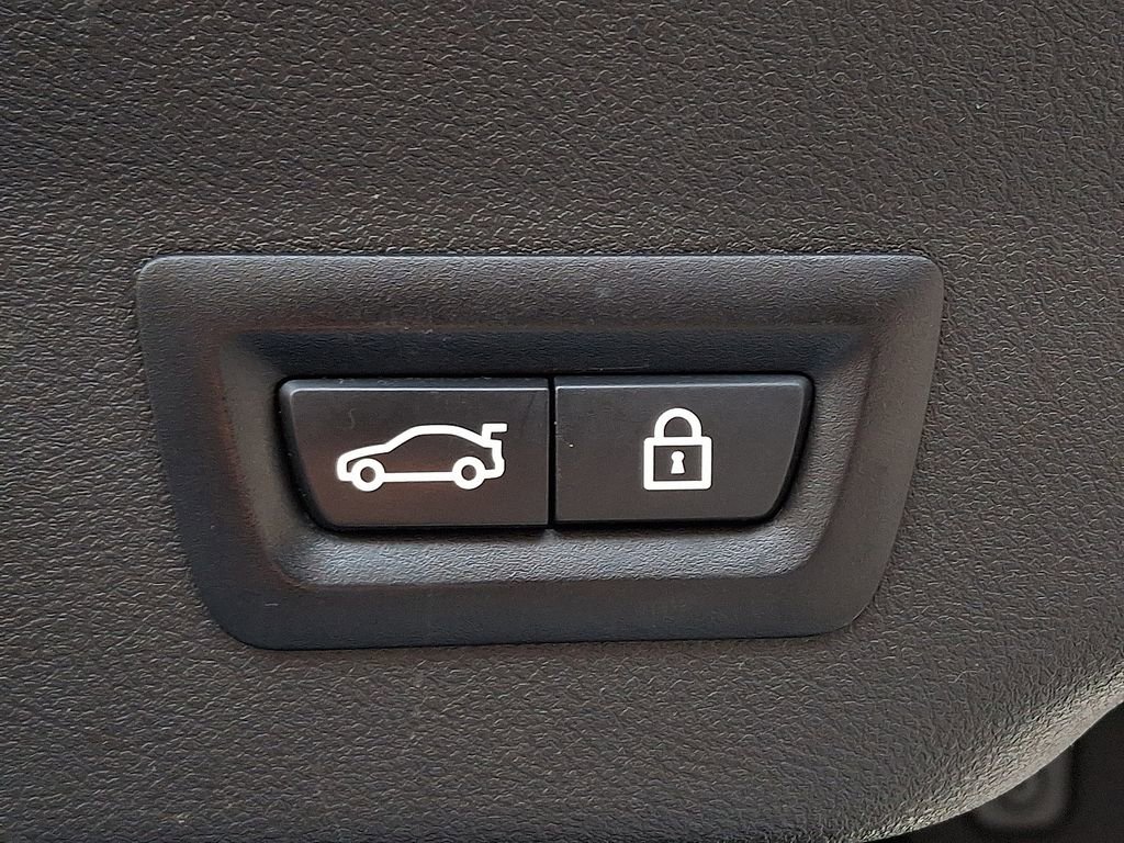 Used 2018 BMW 640i Gran Turismo xDrive image 29