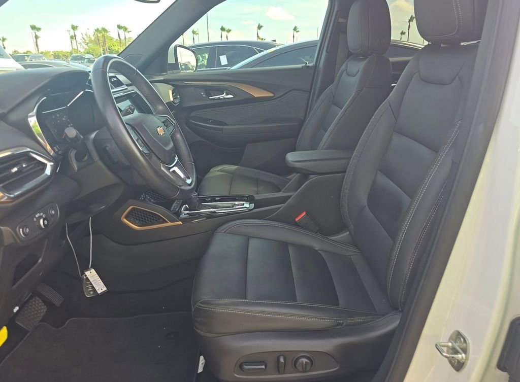 Used 2021 Chevrolet TrailBlazer ACTIV w/ Convenience Package FWD image 6