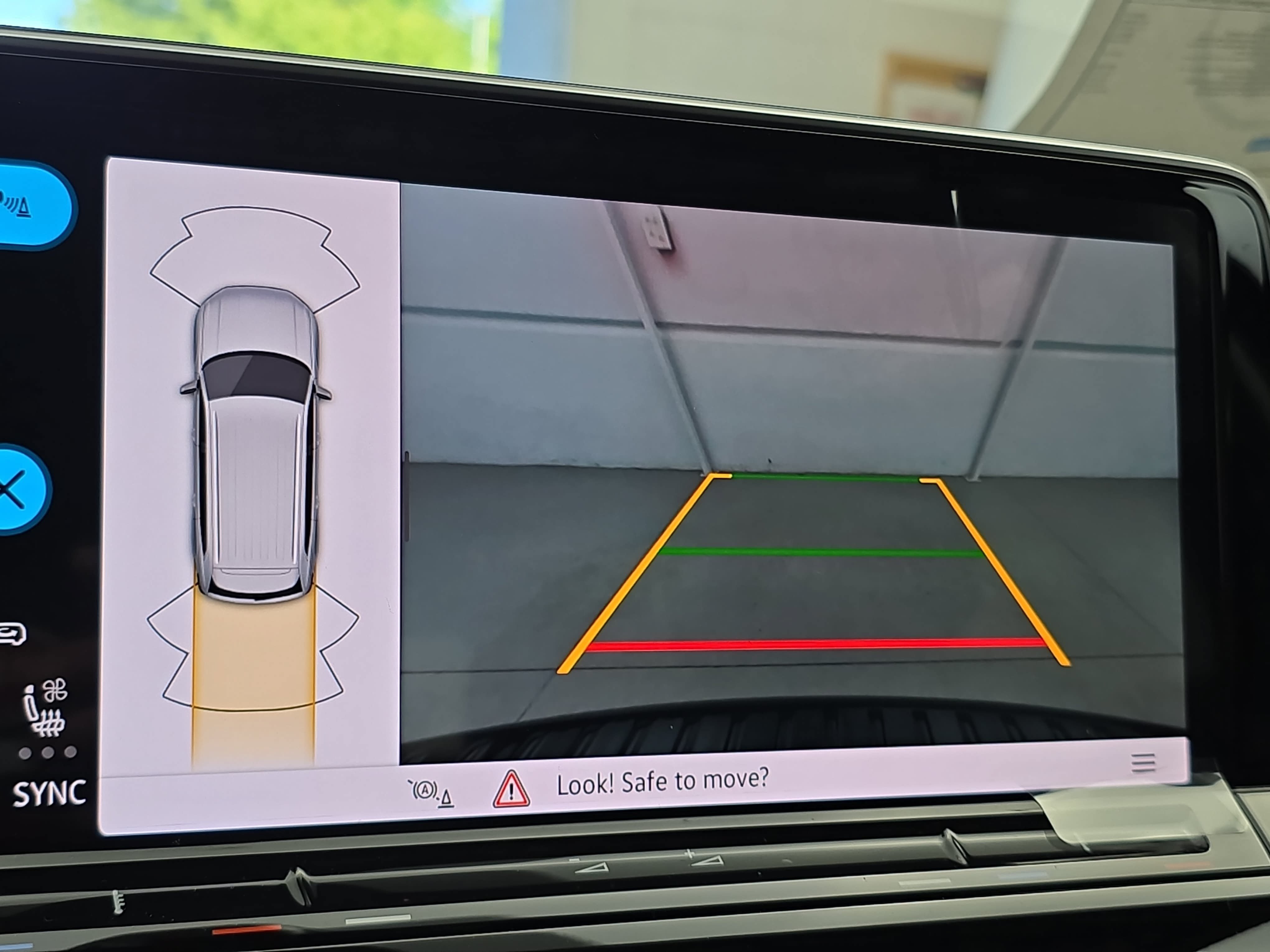 New 2026 Volkswagen Atlas SE FWD image 24