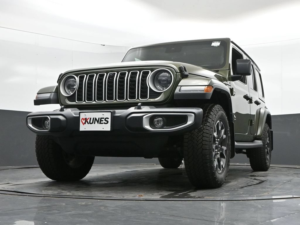 Used 2024 Jeep Wrangler Unlimited Sahara w/ Dual Top Group AWD/4WD image 36